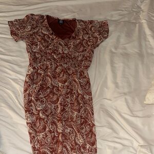 Elegant Paisley Print Dress
